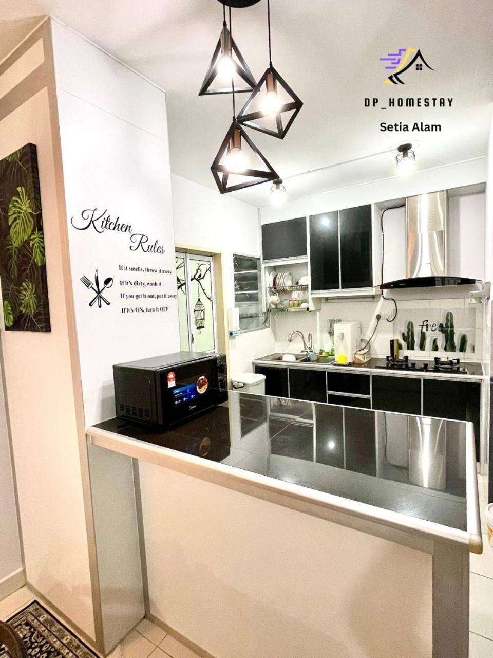 Dp Islamic Homestay Setia Alam Exteriör bild