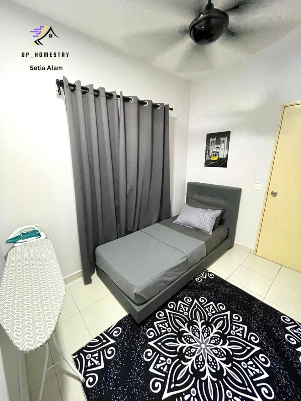 Dp Islamic Homestay Setia Alam Exteriör bild