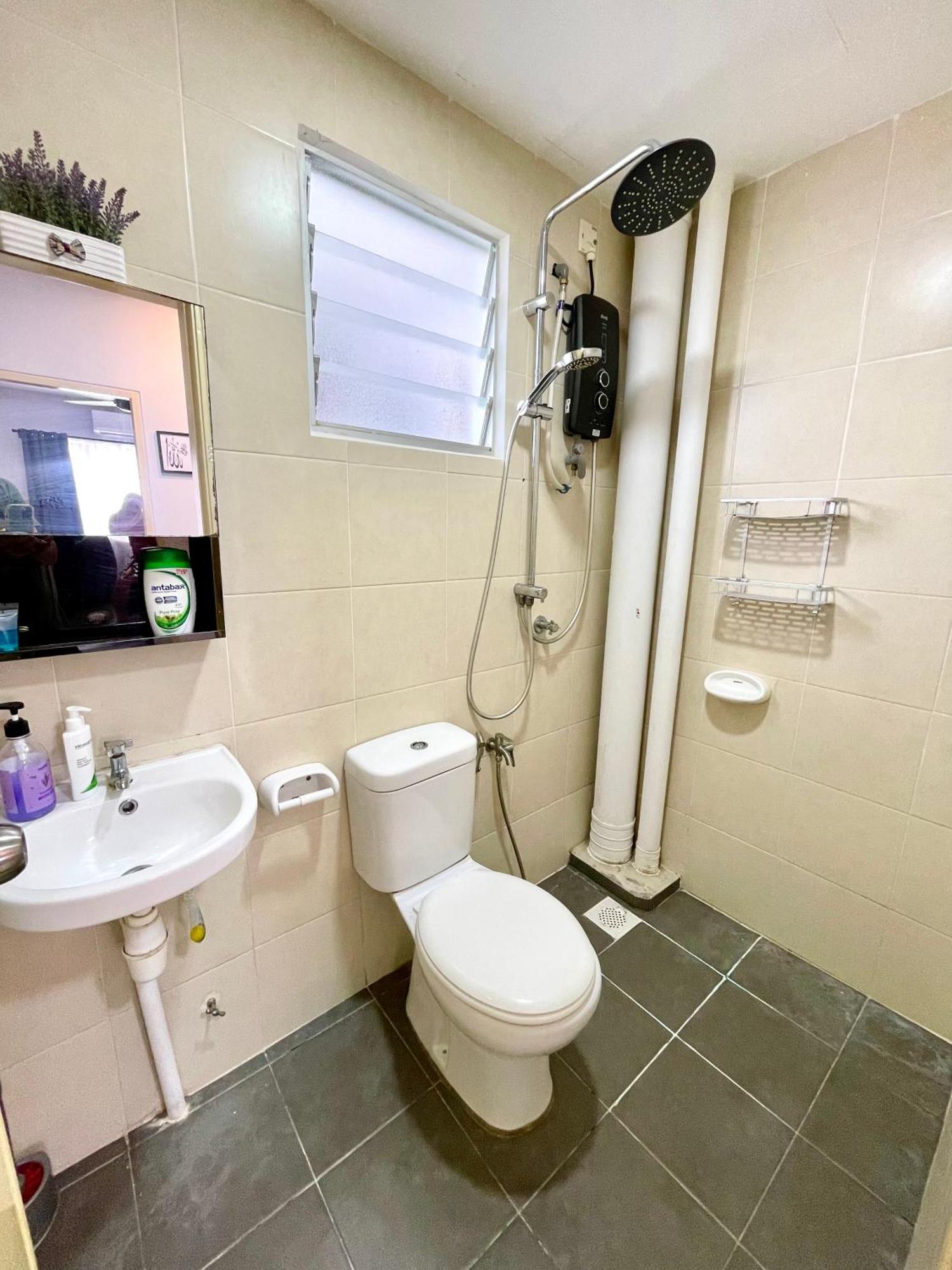 Dp Islamic Homestay Setia Alam Exteriör bild